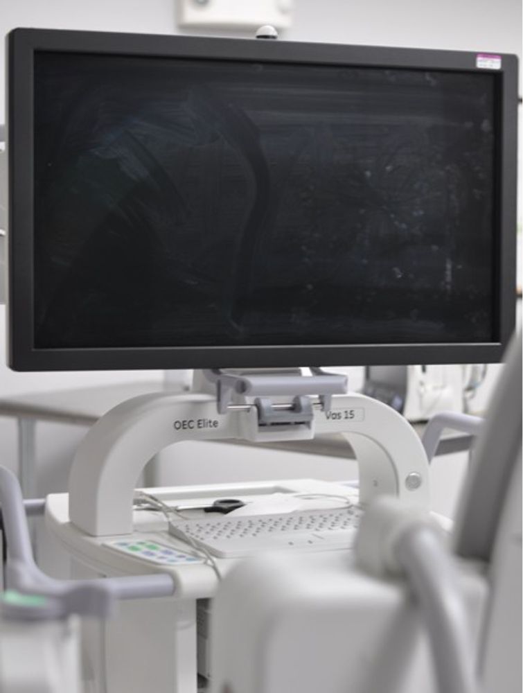 OEC Elite 31cm CFD Vascular MD C-Arm