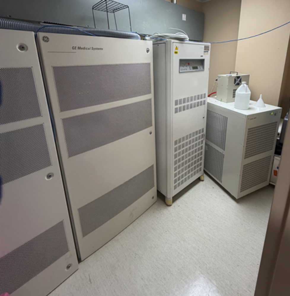 GE Innova 2100 IQ Plus System Components