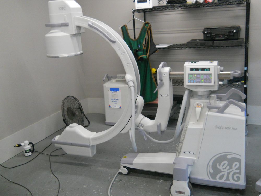 OEC 9800 Plus C-Arm