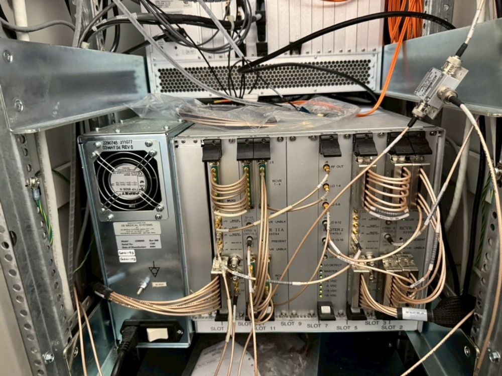 GE HDXT 1.5T MRI Receiver Modules and Power Supply