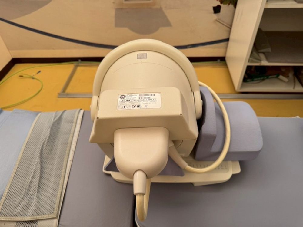 GE MRI HDXT 1.5T Head Coil