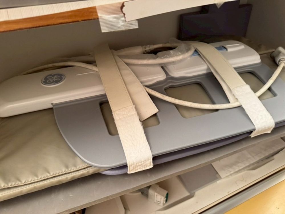 GE MRI HDXT 1.5T coil