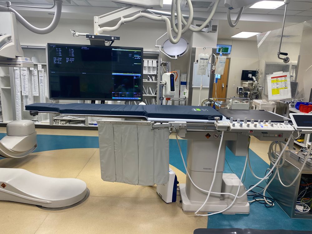 Toshiba Infinix-i Biplane Angiography System
