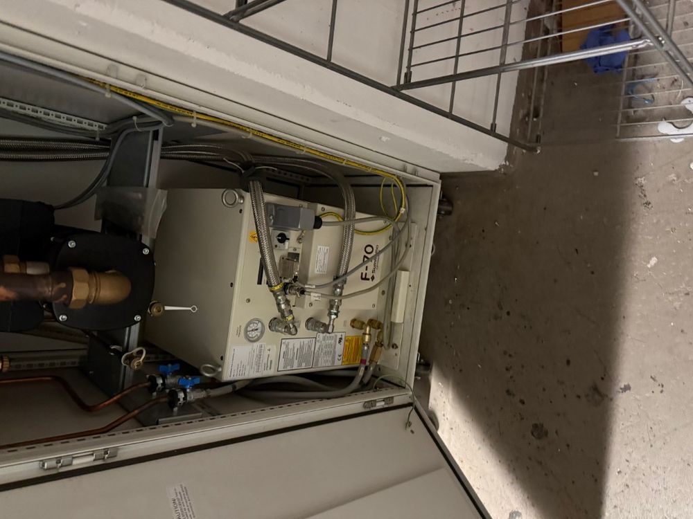 Sumitomo F-70 Chiller Unit