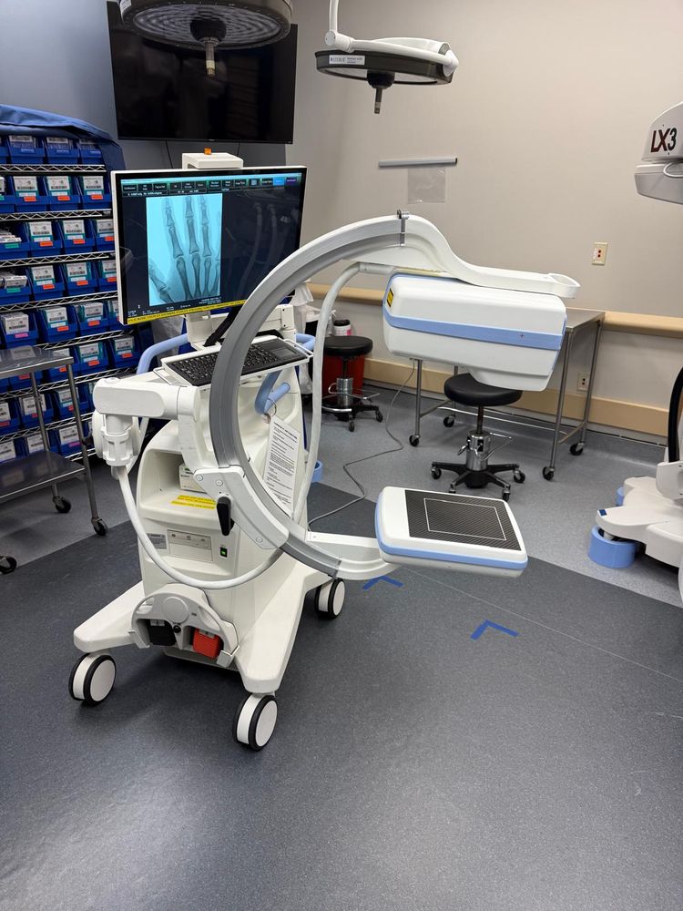 Fluoroscan Insight FD C-Arm