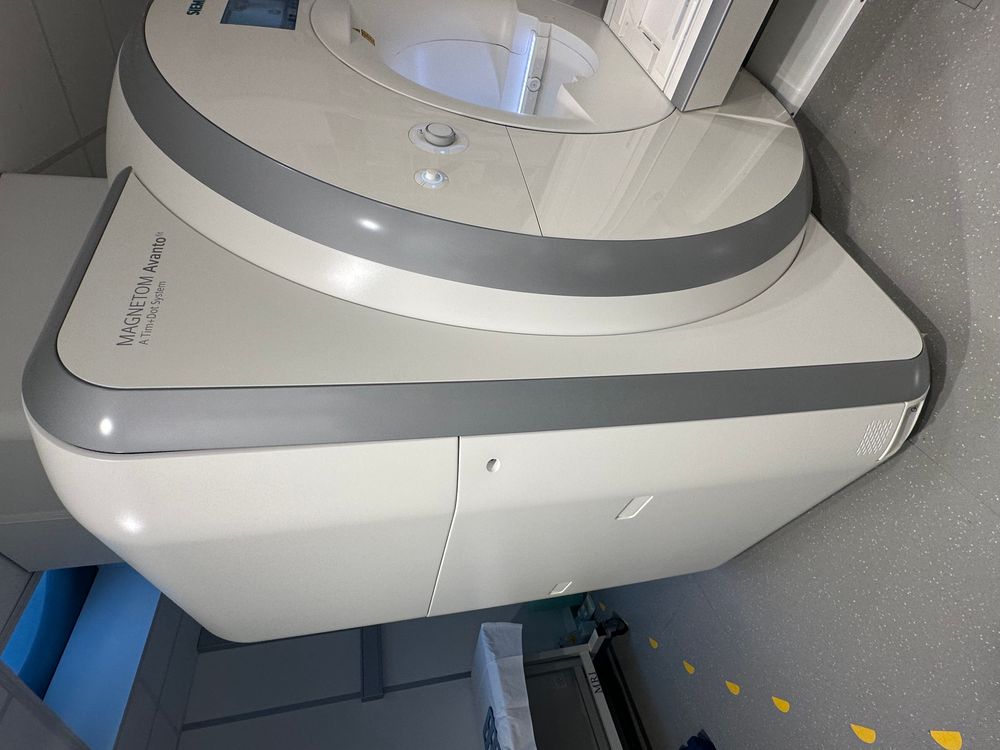 Siemens Magnetom Avanto fit MRI machine