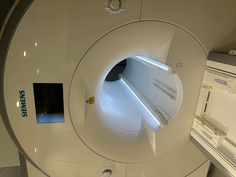 Siemens MRI Avanto FIT 1.5T Scanner