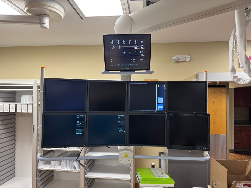 Siemens Artis Zee BC Twin Monitors