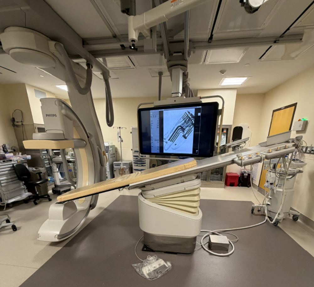 Philips Allura XPER FD 20 medical imaging system in a room