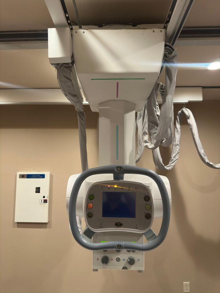 GE Optima XR646 X-Ray Machine Control Panel