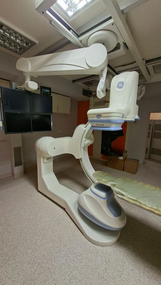 GE Innova 2100 IQ Plus